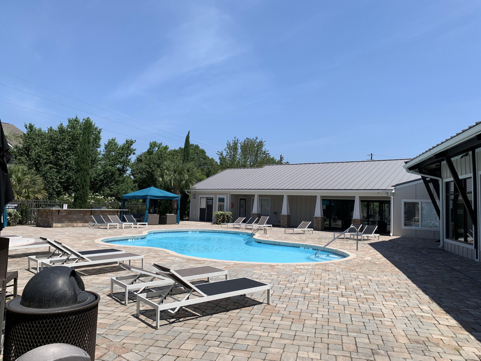 rivers edge pool columbia apartment